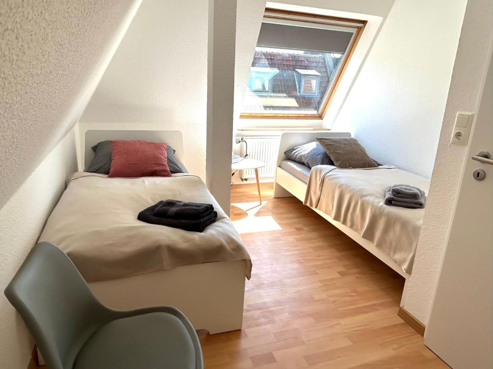 Bhv-3- Und 5-zimmer Mit Terrasse, 24h Self-check-in, Tv, Internet, Disneyplus, Waschmaschine Appartement *